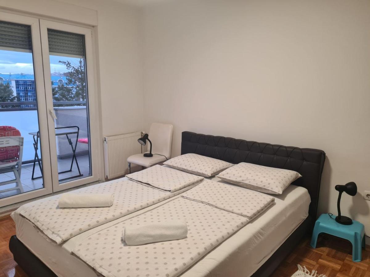 Apartman Bella Apartment โดโบย ภายนอก รูปภาพ